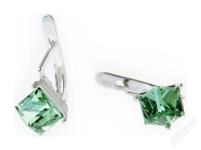 Лот: 2891428. Фото: 1. серьги новые с кристаллами Swarovski. Серьги, каффы