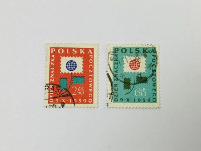 Лот: 23964346. Фото: 1. День печати. Стилизованный цветок... Марки