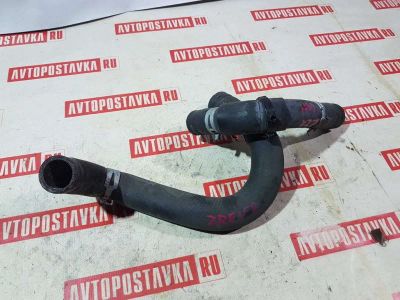 Лот: 20897462. Фото: 1. Шланг радиатора Toyota Auris ZRE152H... Двигатель и элементы двигателя