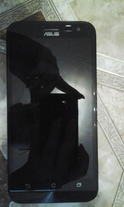Лот: 8096046. Фото: 1. Asus ZenFone 2 Laser ZE500KL 16Gb... Смартфоны