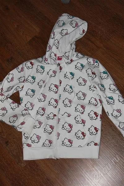 Лот: 2168167. Фото: 1. Кофта на флисе Hello Kitty из... Свитеры, толстовки, худи