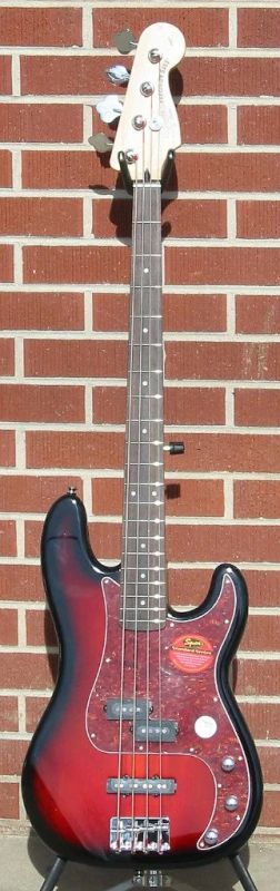 Лот: 3204957. Фото: 1. Fender squier standard precision... Гитары