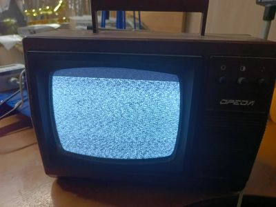 Лот: 21146193. Фото: 1. Переносной телевизор. Телевизоры