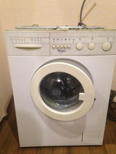 Лот: 8588607. Фото: 1. Стиральная машина Whirlpool. Стиральные машины