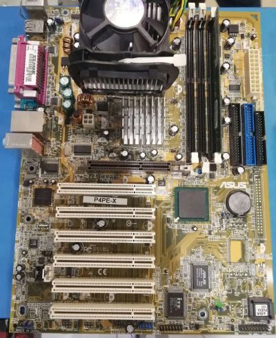 Лот: 17349708. Фото: 1. Материнская плата asus P4pe-x... Материнские платы