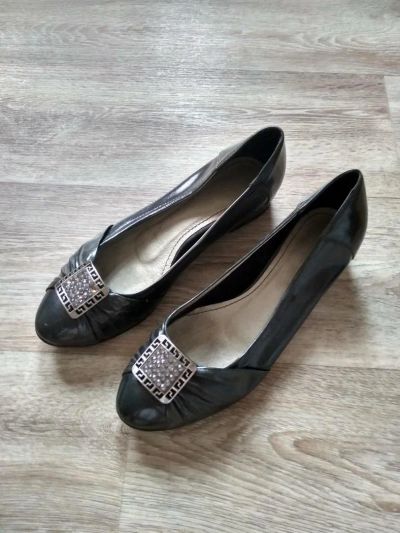Лот: 11600142. Фото: 1. Туфли из нат. кожи лакированные... Туфли