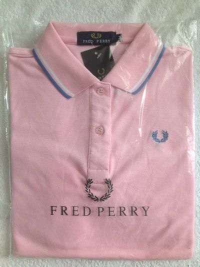 Лот: 3154223. Фото: 1. Футболка поло женская Fred Perry. Пиджаки, жакеты, жилеты