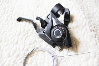 Лот: 9834392. Фото: 1. Шифтер передач и тормоза Shimano... Запчасти