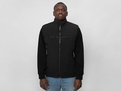 Лот: 25045732. Фото: 1. Жилет Calvin Klein. Верхняя одежда