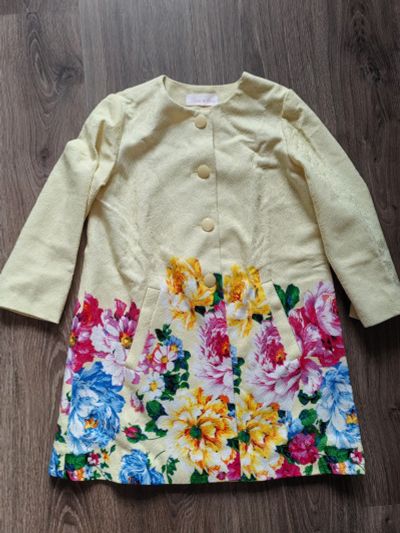 Лот: 11345097. Фото: 1. пальто Bon&Bon 134р-р. Верхняя одежда