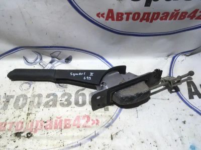 Лот: 21717324. Фото: 1. ручка ручника Renault Symbol LU01. Кузов