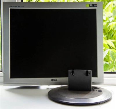 Лот: 2915895. Фото: 1. lg flatron l1732s рабочий, нога... ЖК-мониторы