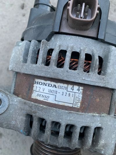 Лот: 15682501. Фото: 1. Генератор на Honda accord 2.4... Электрооборудование