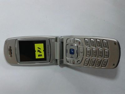 Лот: 6243912. Фото: 1. Сотовый телефон Samsung S500... Кнопочные мобильные телефоны