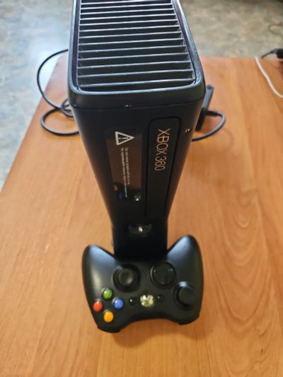 Лот: 25761133. Фото: 1. Xbox 360. Игровые приставки, консоли