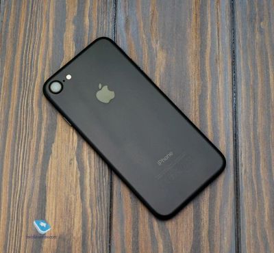 Лот: 8636350. Фото: 1. iPhone 7 матовый. Смартфоны