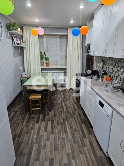 Лот: 25286605. Фото: 1. 3-комн. квартира , Красноярск... Квартиры, студии