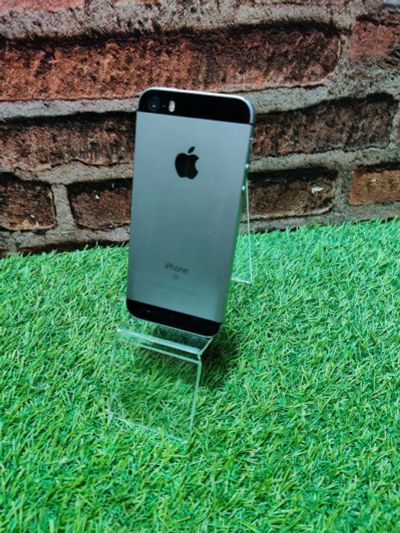 Лот: 18833549. Фото: 1. Смартфон iPhone SE заблокированный... Смартфоны