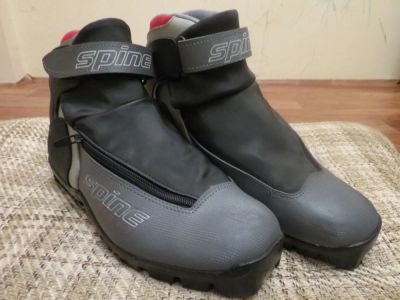 Лот: 8833721. Фото: 1. Ботинки для беговых лыж Spine... Ботинки
