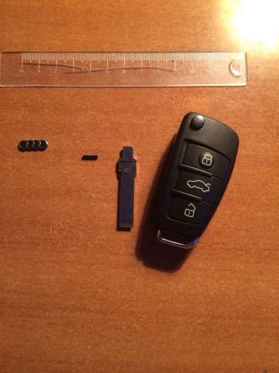 Лот: 4755504. Фото: 1. выкидной ключ audi ( подойдет... Другое (оснащение, оборудование, аксессуары)
