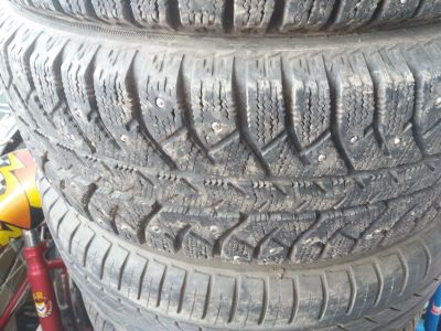 Лот: 15787952. Фото: 1. Зимняя резина 185/60 R-14 "Bridgestone... Шины