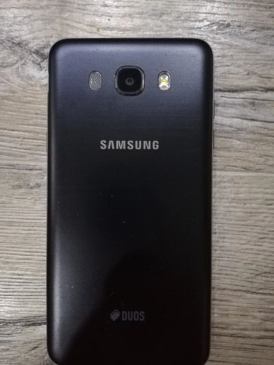 Лот: 15026197. Фото: 1. Samsung J7 (2016). Смартфоны