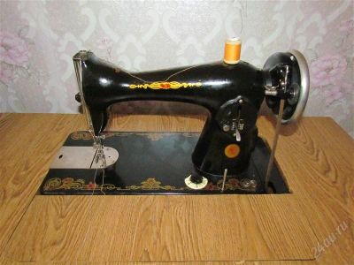 Лот: 1552791. Фото: 1. Рарететная Швейная машинка 1949... Швейная, вязальная