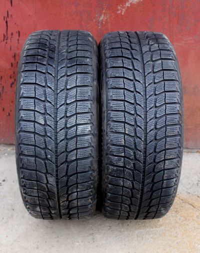 Лот: 3370087. Фото: 1. Зимняя резина 225 50 R17 Michelin... Шины