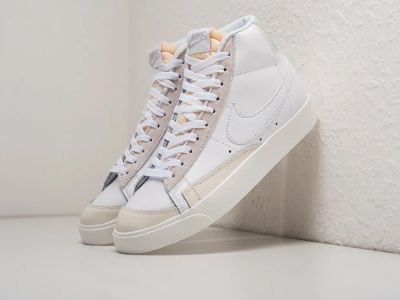 Лот: 20797903. Фото: 1. Кроссовки Nike Blazer Mid 77. Кеды, кроссовки, слипоны