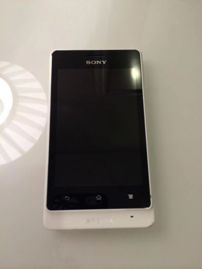 Лот: 4037174. Фото: 1. Sony Xperia Go (ST27i) за 3000... Смартфоны