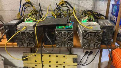 Лот: 18883556. Фото: 1. Antminer s9. Майнинг фермы, товары для майнинга
