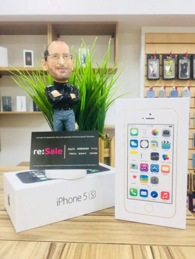 Лот: 11821052. Фото: 1. iPhone 5s 16gb Gold. Гарантия. Смартфоны