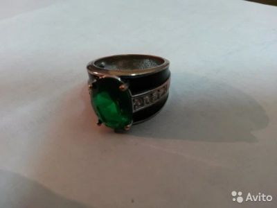 Лот: 7772828. Фото: 1. Кольцо с изумрудом. Кольца, перстни