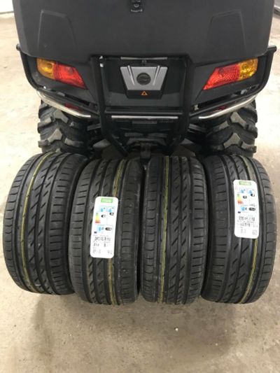 Лот: 11540735. Фото: 1. Шины летние r18 Nokian. Шины