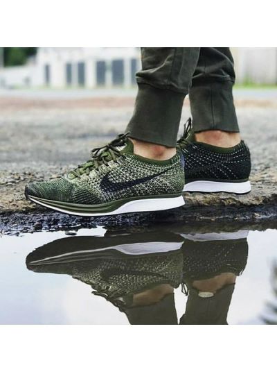 Лот: 16831671. Фото: 1. Кроссовки Nike flyknit racer rough... Кеды, кроссовки, слипоны