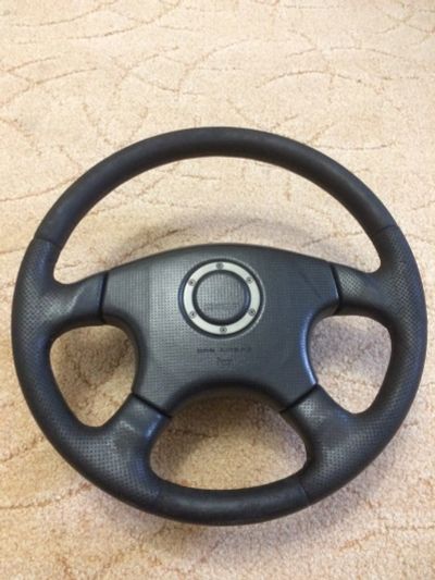 Лот: 16478289. Фото: 1. Руль Momo на Subaru. Салон