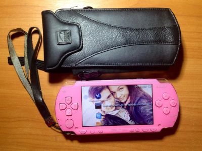Лот: 3637610. Фото: 1. SONY PSP-1004PK Pink. Игровые приставки, консоли