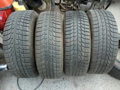 Лот: 11776301. Фото: 1. 235.65 R17 Michelin X-Ice. Шины