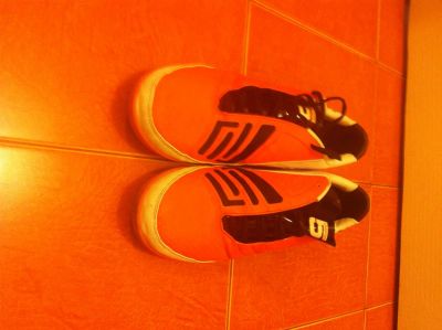 Лот: 3884989. Фото: 1. Бутсы для футзала Umbro. Другое (обмундирование и экипировка)