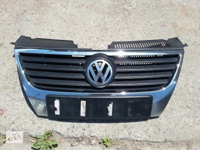 Лот: 11134845. Фото: 1. Решетка радиатора passat B6. Кузов