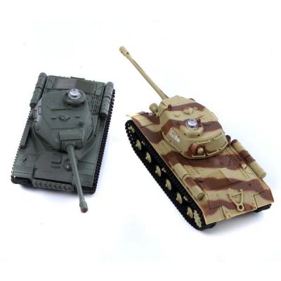 Лот: 3095213. Фото: 1. Танковый бой р/у, 2 танка 1:64... Машины и техника