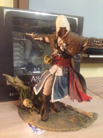 Лот: 10389791. Фото: 1. Фигурка Assassins Creed Black... Скульптуры