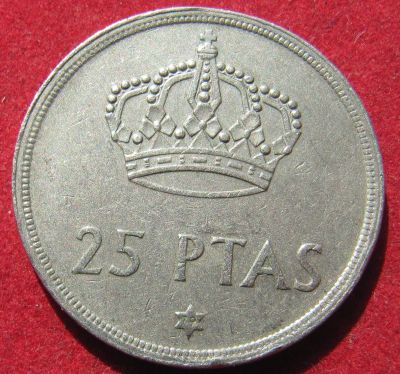 Лот: 18957805. Фото: 1. Испания 25 песет, 1975 г. Остальные страны