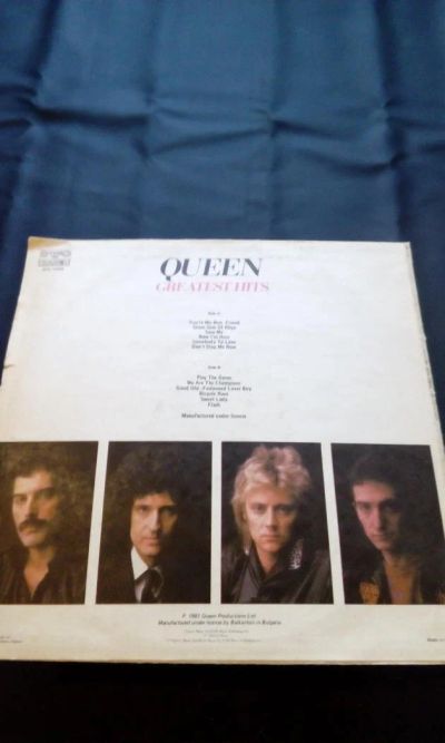 Лот: 10075759. Фото: 1. Queen - Greatest Hits(1LP\NM). Аудиозаписи