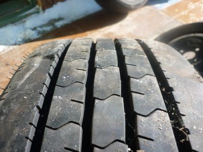 Лот: 3108517. Фото: 1. грузовые шины с дисками ISUZU. Шины на дисках