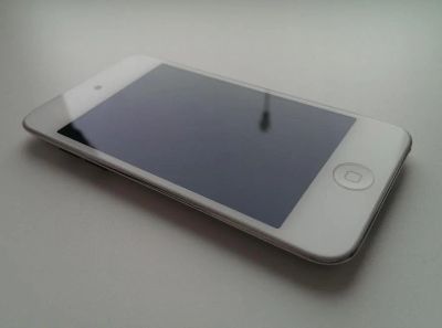 Лот: 3709611. Фото: 1. ipod 4 8 gb отличное состояние. Плееры