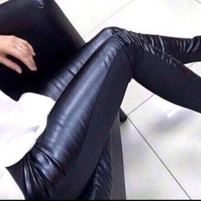 Лот: 10854124. Фото: 1. Брюки ЭКО кожа. Брюки, шорты