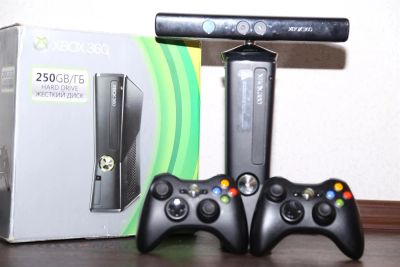 Лот: 3772286. Фото: 1. Продам XBox 360 Slim 250 Gb, Freeboot... Игровые приставки, консоли