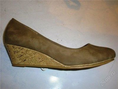 Лот: 970512. Фото: 1. Новые бежевые туфли - размеры... Туфли