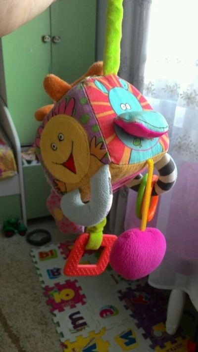 Лот: 11425555. Фото: 1. Развивающий кубик taf toys. Развивающие